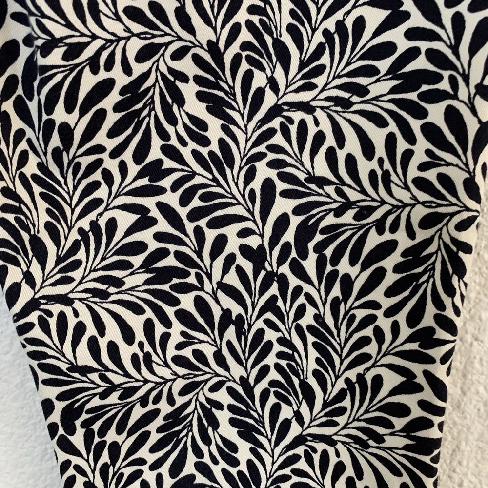 J Crew Midrise Toothpick Pants Black White Floral Print Size 29 - Picture 4 of 8